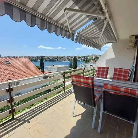 Apartment By The Sea Mavarstica, Ciovo - 2043